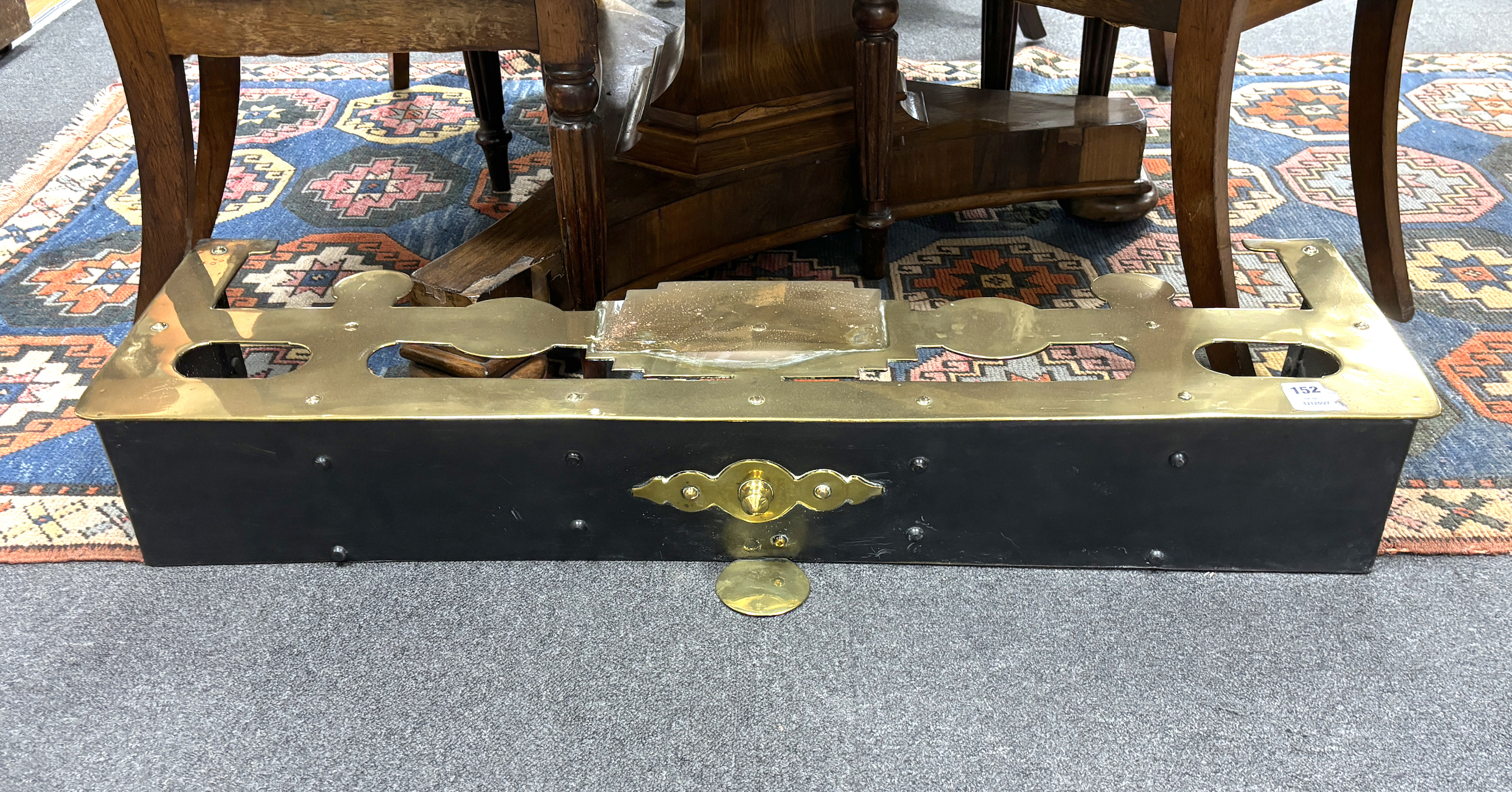 A Victorian brass fender, width 106cm, depth 34cm, height 16cm